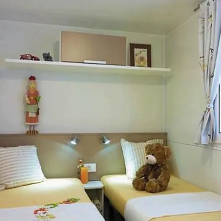 Aldeamento Turístico Mobilehome Victoria - Camp Soline Biograd Na Moru