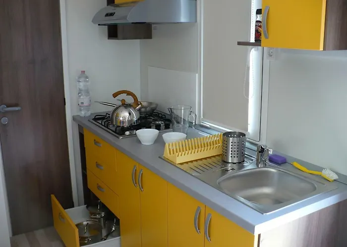 Semesterpark Mobilehome Victoria - Camp Soline 4*